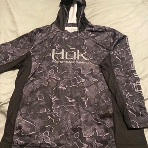 Huk Fishing Gear Men’s hooded long sleeve shirt